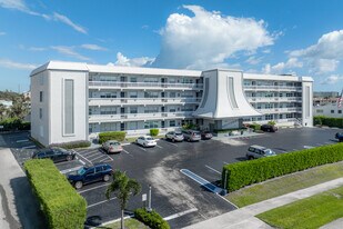 The Shutters in North Palm Beach, FL - Building Photo