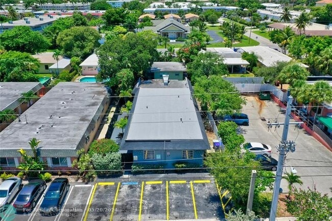 109 SE 11th Ave, Unit 1