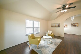 20019 Roycroft Ln in Richmond, TX - Building Photo - Building Photo