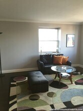 30 Decatur St, Unit 6 in Boston, MA - Foto de edificio - Building Photo