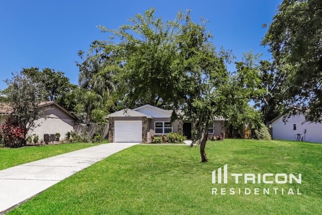 property at 2546 Glenview Dr