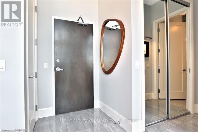 112-LP112 King St E in Hamilton, ON - Building Photo - Building Photo