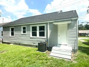 1107 Colonial Ave in Greenville, NC - Building Photo - Building Photo