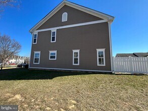 17254 Library Blvd in Ruther Glen, VA - Building Photo - Building Photo