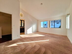 1206 Sierra Village Way in San Jose, CA - Building Photo - Building Photo