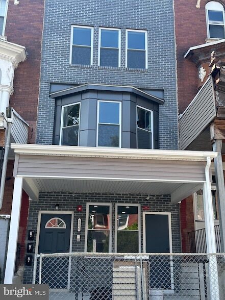 1806 W Ontario St, Unit F153 in Philadelphia, PA - Building Photo