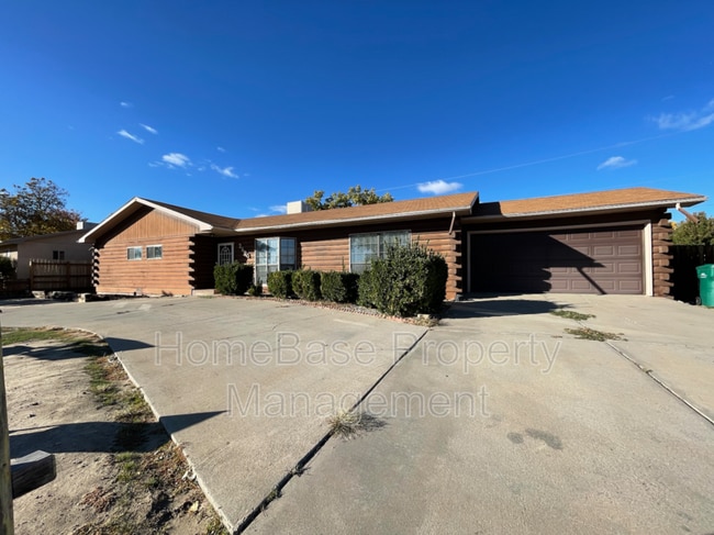 2600 Cliffside Dr in Farmington, NM - Building Photo - Building Photo