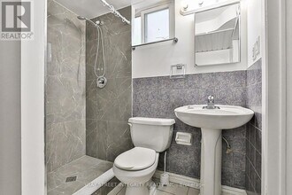 160 Cummer Ave in Toronto, ON - Building Photo - Building Photo