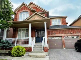 23 Hawksbury Rd in Markham, ON - Building Photo