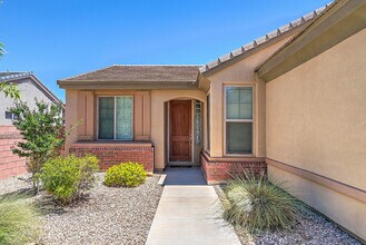 1292 N Overland Trails Cir in Washington, UT - Building Photo - Building Photo