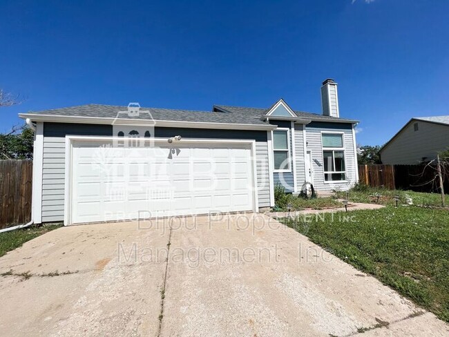 4946 Joseph Dr-Unit -1028 in Colorado Springs, CO - Building Photo - Building Photo