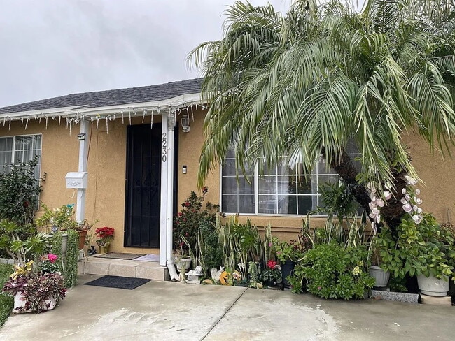 property at 2230 S Hickory St