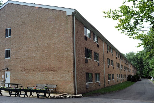 Woodlands at Ramsey in Ramsey, NJ - Building Photo - Building Photo