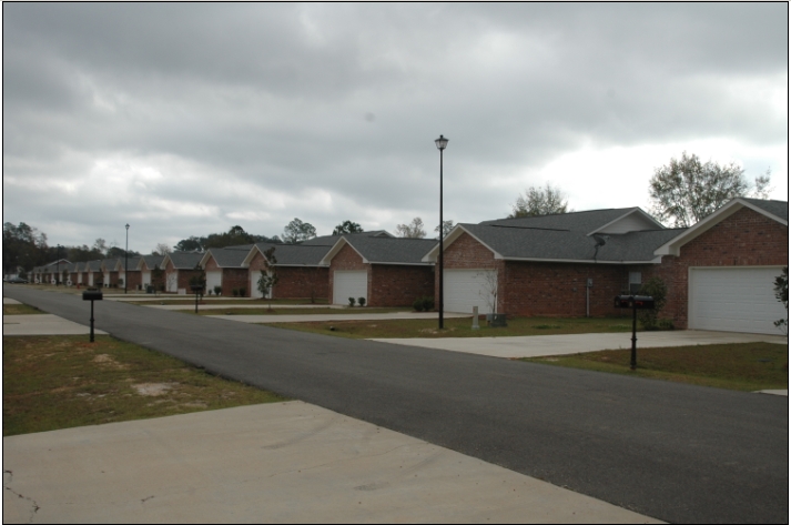 18067 Eastgate Dr in Baton Rouge, LA - Foto de edificio