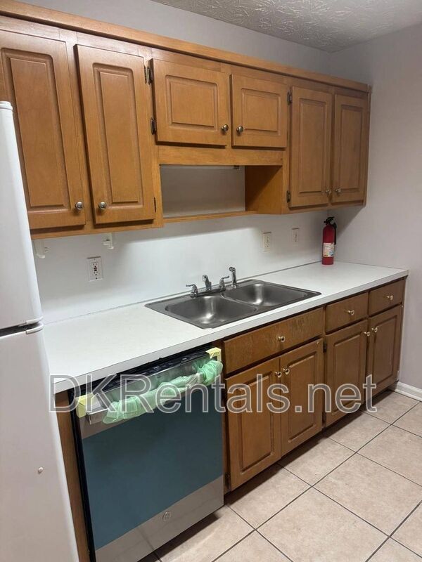 330 Herndon Way in Canton, GA - Building Photo - Building Photo