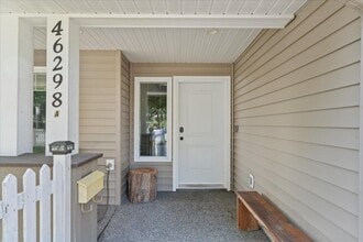 46298 Third Av in Chilliwack, BC - Building Photo - Building Photo