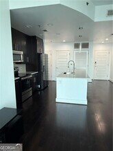 1080 Peachtree St NE in Atlanta, GA - Building Photo - Building Photo