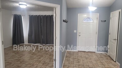 2589 W Whitelaw Dr in Meridian, ID - Building Photo - Building Photo