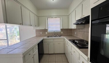 2096 Chapel Creek Rd in Concord, NC - Building Photo - Building Photo