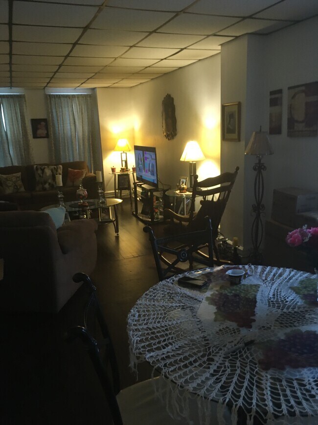 9 Cuyler Ave Apartments and Nearby Albany Apartments For Rent Albany, NY