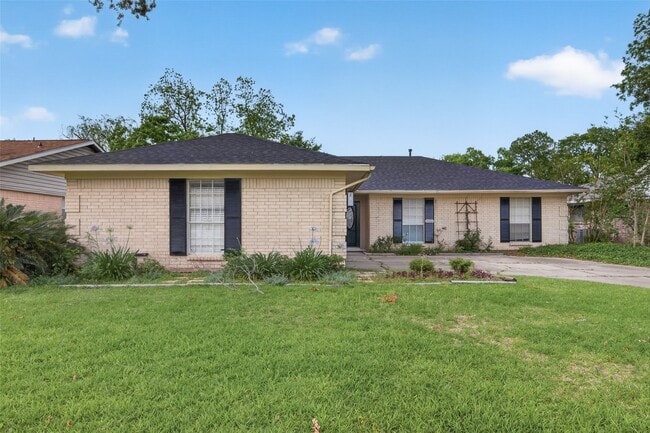 12818 Westella Dr