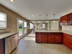 7927 Newhall Way in Indianapolis, IN - Building Photo - Building Photo