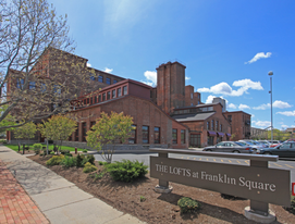 Lofts at Franklin Square Apartments