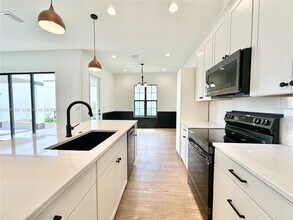 8436 Lyside Dr in Melbourne, FL - Building Photo - Building Photo