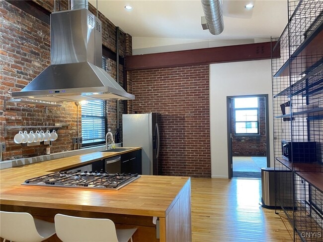 property at 412 Main St