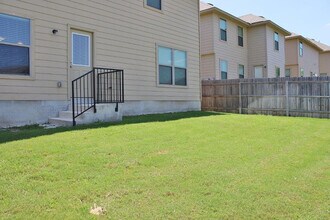 1410 Durango Run in San Antonio, TX - Building Photo - Building Photo