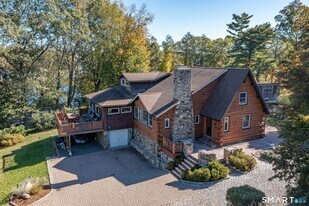 28 Fox Run in New Fairfield, CT - Building Photo