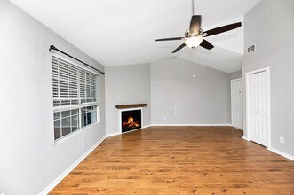 7911 Windfern Ct in North Charleston, SC - Building Photo - Building Photo