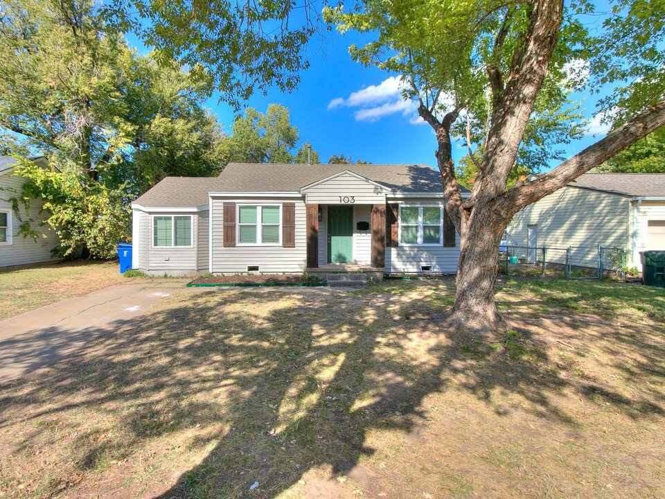 103 E Haddock St in Norman, OK - Building Photo