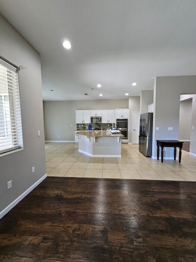 1291 Ambonnay Lane in Sparks, NV - Building Photo - Building Photo