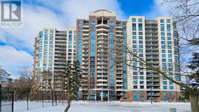 233 Beecroft Rd in Toronto, ON - Building Photo - Building Photo