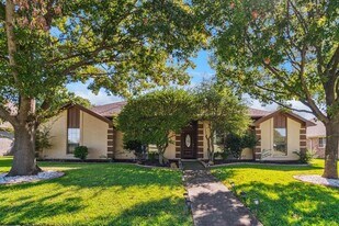 4436 Emerson Dr in Plano, TX - Building Photo