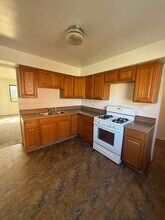 16224 Maplewood Ct in Maple Heights, OH - Building Photo - Building Photo