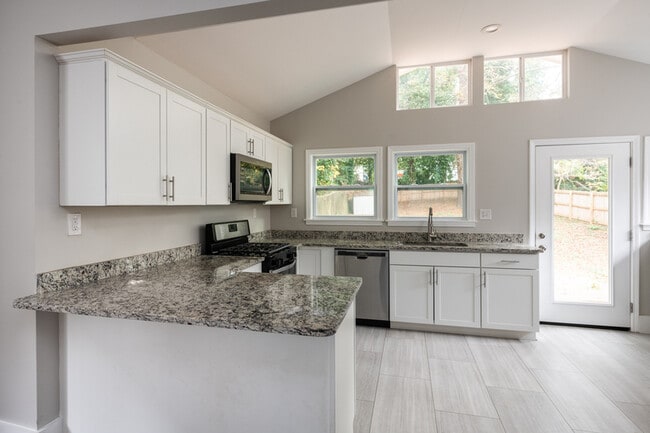 property at 884 Rose Cir SW