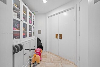 3801 NE 207th St in Miami, FL - Building Photo - Building Photo