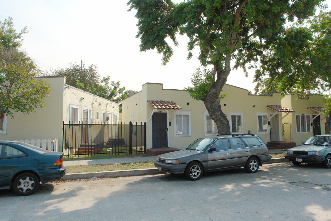 3284-3286 Casitas Ave in Los Angeles, CA - Building Photo