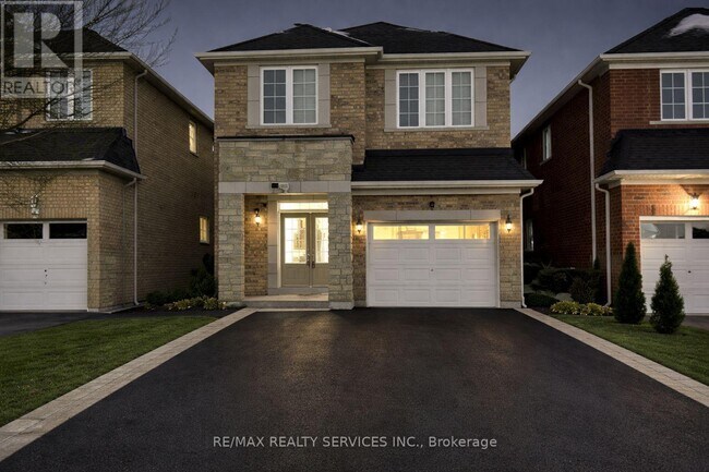 26 Red Ash Ct in Brampton, ON - Building Photo - Building Photo