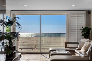 4 Jib St, Unit #3 in Marina Del Rey, CA - Building Photo