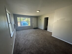 1009 E Gardena St in Ada, OK - Building Photo - Building Photo