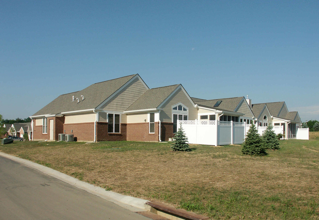 Twin Lakes South Campus in Montgomery, OH - Building Photo