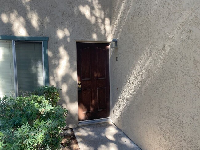 1127 Decker St in El Cajon, CA - Building Photo - Building Photo
