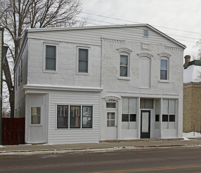 102 Paul Ave N in Cologne, MN - Foto de edificio - Building Photo