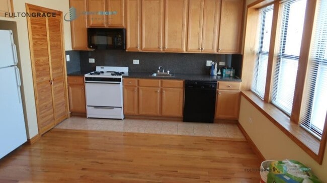 1400 N Ashland Ave in Chicago, IL - Building Photo - Building Photo