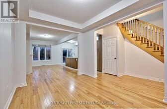 680 KRAWCHUK Crescent in Oshawa, ON - Building Photo - Building Photo