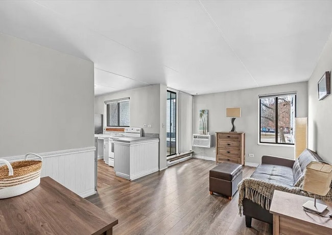 306 W Miner St, Unit X