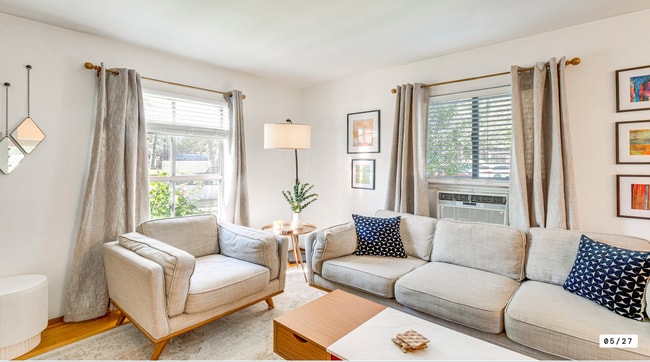 506 N Rosemary Ln in Burbank, CA - Building Photo - Building Photo